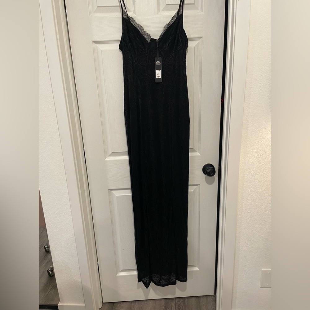 Fashion Nova Black V-Neck Cocktail Gown